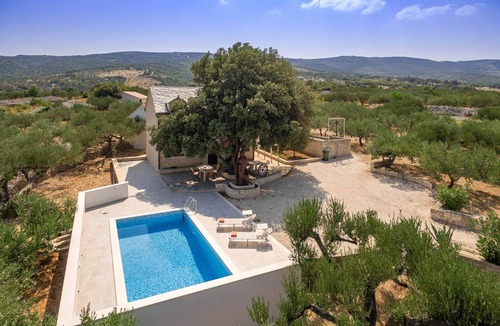 Praznica House | Family friendly house with a swimming pool Pučišća, Brač (K-21243)