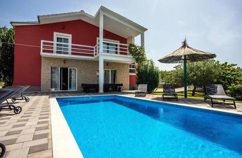 Srinjine House | Family friendly house with a swimming pool Srinjine, Split (K-23950)