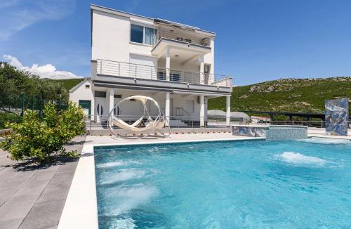 Plano Apartment | Family harmony