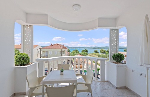 Sveti Filip i Jakov Apartment | Family Haven on the Dalmatian Beach