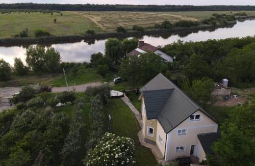 Moara Vlasiei Villa | Family home, near therme/airport/lake, Balotesti