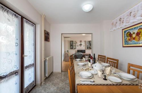 Rogocana House | Family house, apartment Yllo