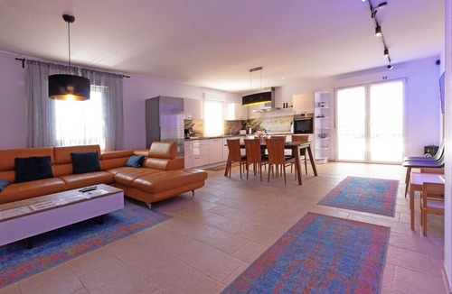 Divsici House | Family house with pool