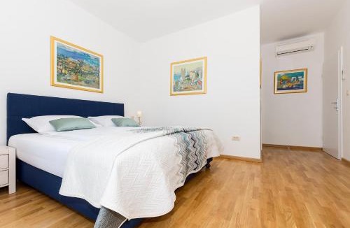 Cove Osibova (Milna) Villa | Family Villa Makarac , Perfect Getaway with Heated Pool