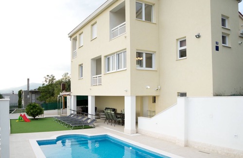 Kastel Gomilica Villa | Family villa with heated swiming pool in Kaštela between Split & Trogir
