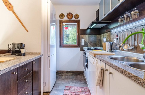 Cove Makarac (Milna) House | Family villa with spacious yard, Mediterranean garden and pool