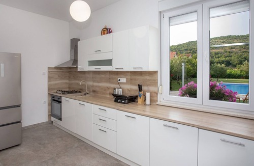 Imotski House | Ferienvilla , Schwimmbad, Imotski, Makarska by Interhome