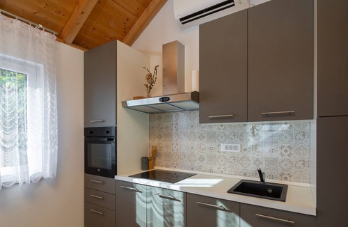 Marusici House | Ferienvilla "Villa LeoMa" mit privatem Pool by Interhome