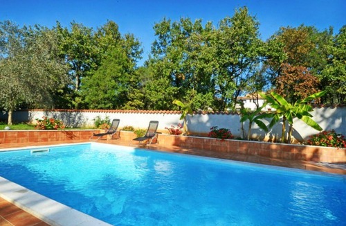 Valica Apartment | Flat for couples with communal pool