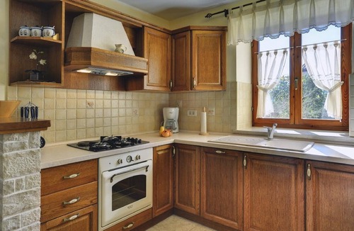 Rakalj Apartment | Flat in Rakalj with large garden and panoramic views