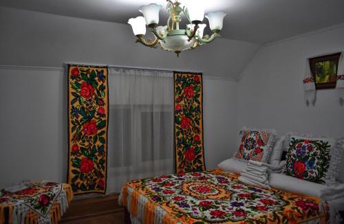 Giulesti House | Floare de Colt