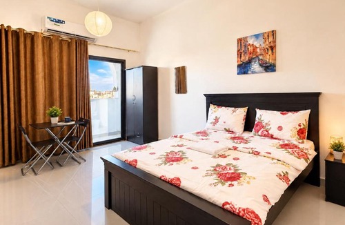 Al Zahiyah Apartment | Flora Residence