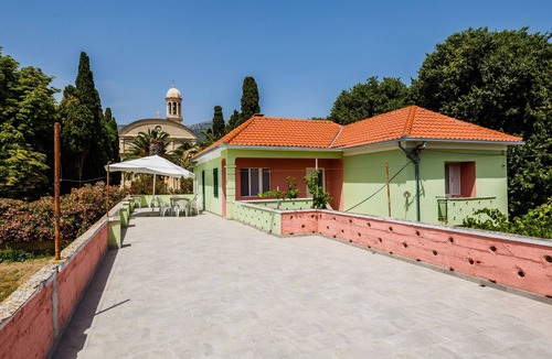 Kastel Stari Apartment | Four-bedroom apartment with terrace Kaštel Stari, Kaštela (A-14577-a)