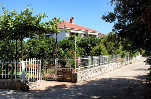 Sreser Apartment | Four-bedroom apartment with terrace Sreser, Pelješac (A-4557-a)