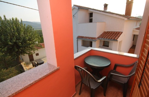 Brkac Apartment | Four-bedroom apartment with balcony Motovun - Bataji, Central Istria - Središnja Istra (A-7069-a)