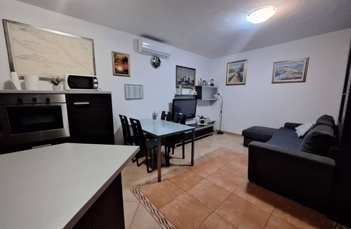 Dol House | Four Bedroom Holiday Home