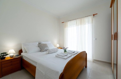 Babina House | Four Bedroom House with terrace