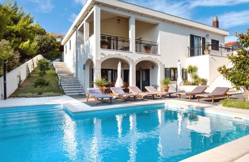 Seget Vranjica House | Frasena