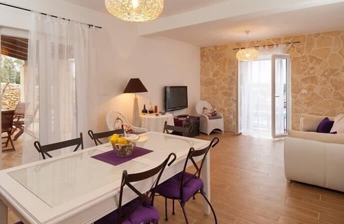 Milna (Brac) Villa | Glorious Villa With Beautiful Views And Pool