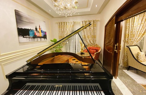 Emirates Hills Villa | Golden Palace Privé