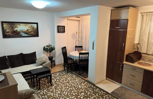 Pristina Apartment | Gorgeous 1-bedroom apartment with AC in lively Prishtinë