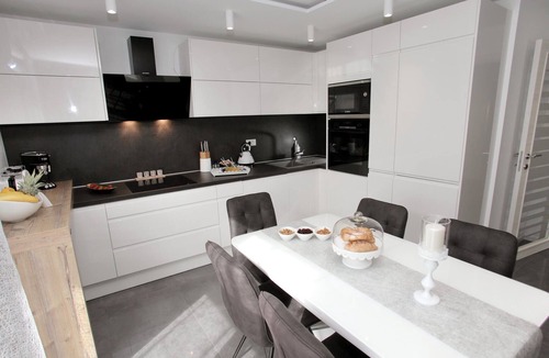 Kastel Kambelovac Apartment | Gorgeous apartment in Kastel Kambelovac