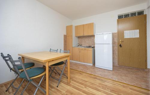 Lokva Rogoznica Apartment | Gorgeous Apartment In Lokva Rogoznica With Wifi