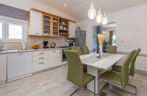 Biograd na Moru Apartment | Gorgeous apartment in Biograd with WiFi