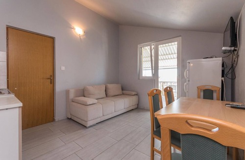 Kakma Apartment | Gorgeous apartment in Kakma with WiFi