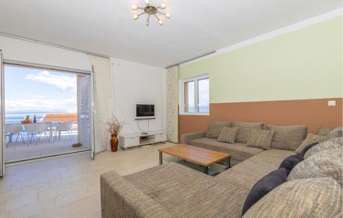 Lukovo Apartment | Gorgeous Apartment In Lukovo