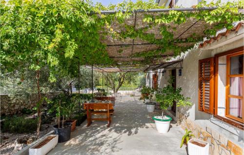 Milcetici Apartment | Gorgeous Apartment In Malinska With Wifi