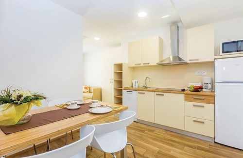 Punat Apartment | Gorgeous apartment in Punat with WiFi