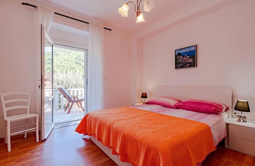 Broce Apartment | Gorgeous apartment in Ston with WiFi
