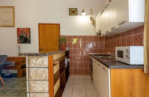 Vir Apartment | Gorgeous apartment in Vir with WiFi