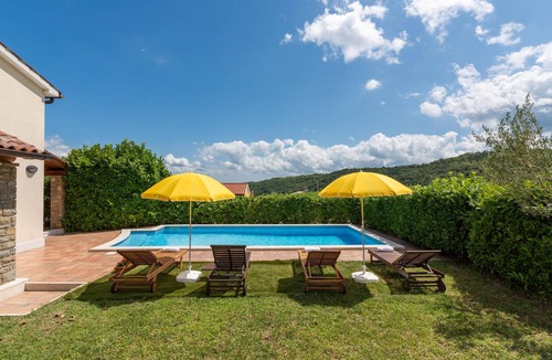 Buzet House | Gorgeous home in Buzet with WiFi