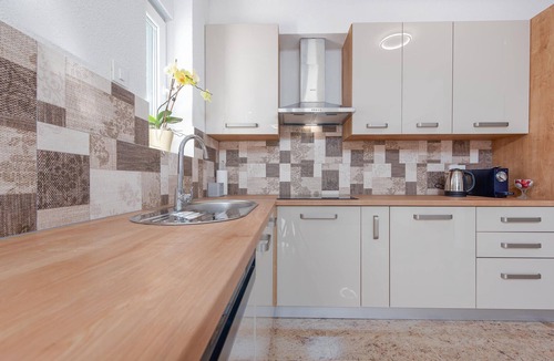 Gospic House | Gorgeous home in Debelo Brdo with sauna