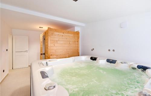 Strmec Stubicki House | Gorgeous Home In Stubicke Toplice With Sauna