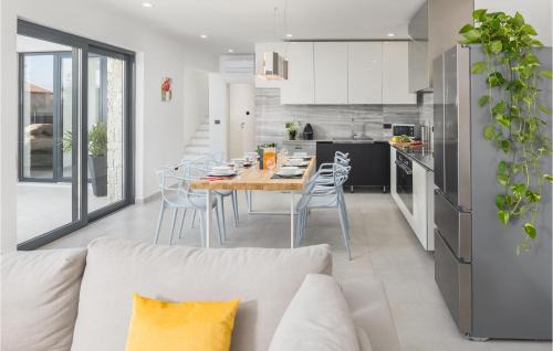 Kastelir House | Gorgeous Home In Kastelir