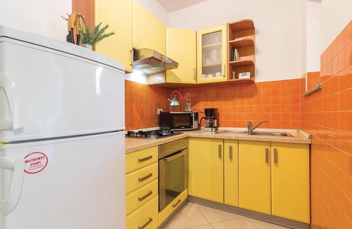 Pomer House | Gorgeous home in Liznjan