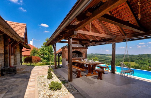 Varazdinske Toplice House | Gorgeous home in Martinkovec with sauna
