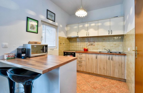 Krasic House | Gorgeous home in Mirkopolje with WiFi