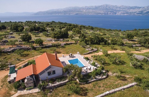 Postira House | Gorgeous home in Postira