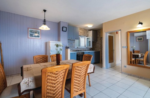 Prigradica House | Gorgeous home in Prigradica with WiFi