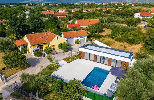 Pridraga House | Gorgeous home in Pridraga with private swimming pool, can be inside or outside