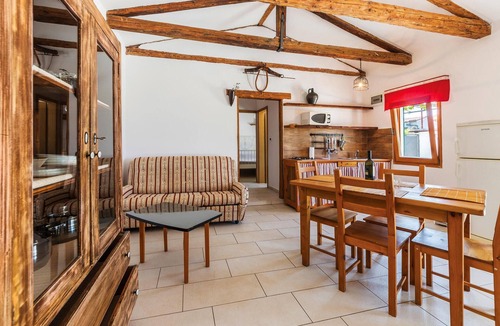 Pula House | Gorgeous home in Pula