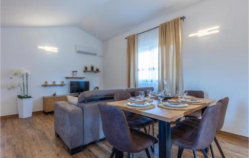 Sestanovac House | Gorgeous Home In Sestanovac With Sauna