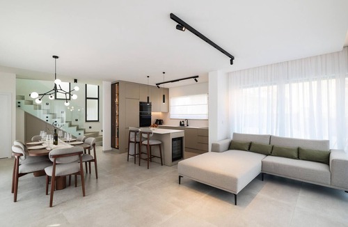 Iz House | Gorgeous home in Veli Iz