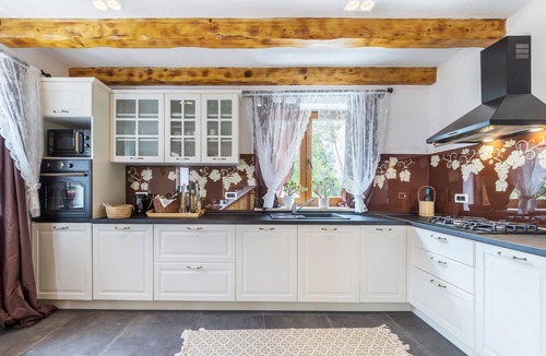 Pazin House | Gorgeous home in Zarecje with WiFi