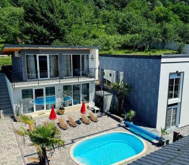 Calimanesti House | Green Hill Villa & SPA
