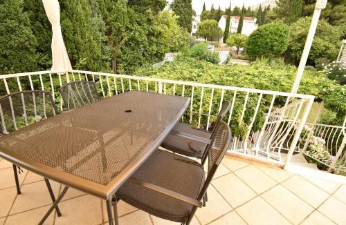 Srebreno House | Guest House Kanjuo